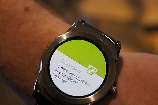 Smartwatch with text notification top